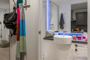 Skyline Gold Studio at Pavilion Court, 20 First Way, Wembley, London, HA90PE - Image 7